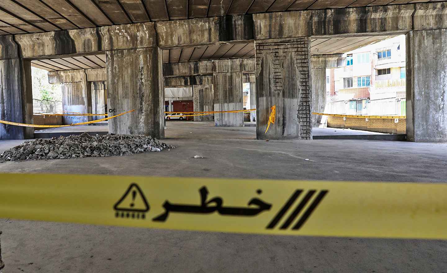پل تقاطع بزرگراه یادگار امام